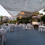 华美伦酒店 酒店 4*